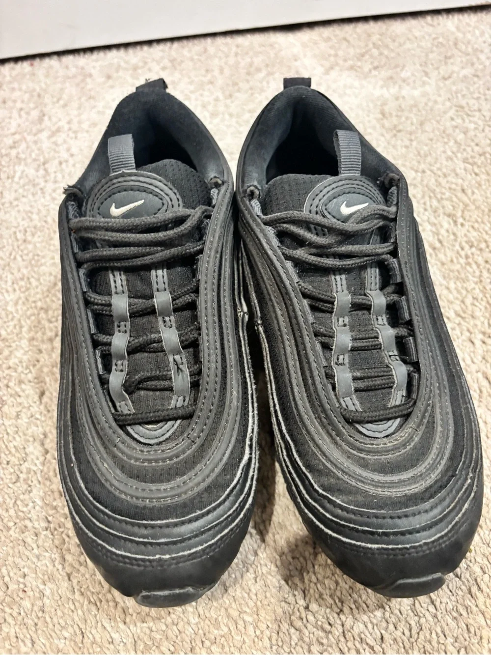 Nike Black Low-Top Wave Runner Sneakers